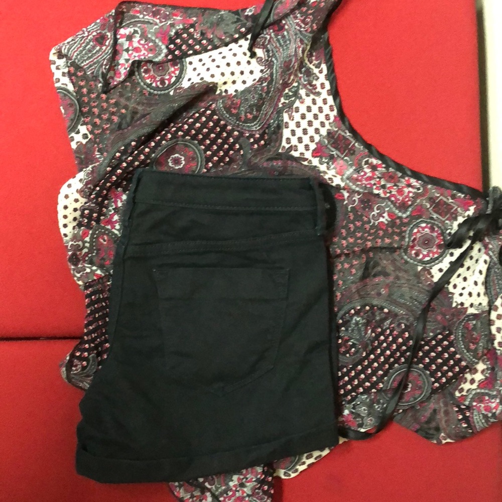 Mossimo Jeans Black shorts!